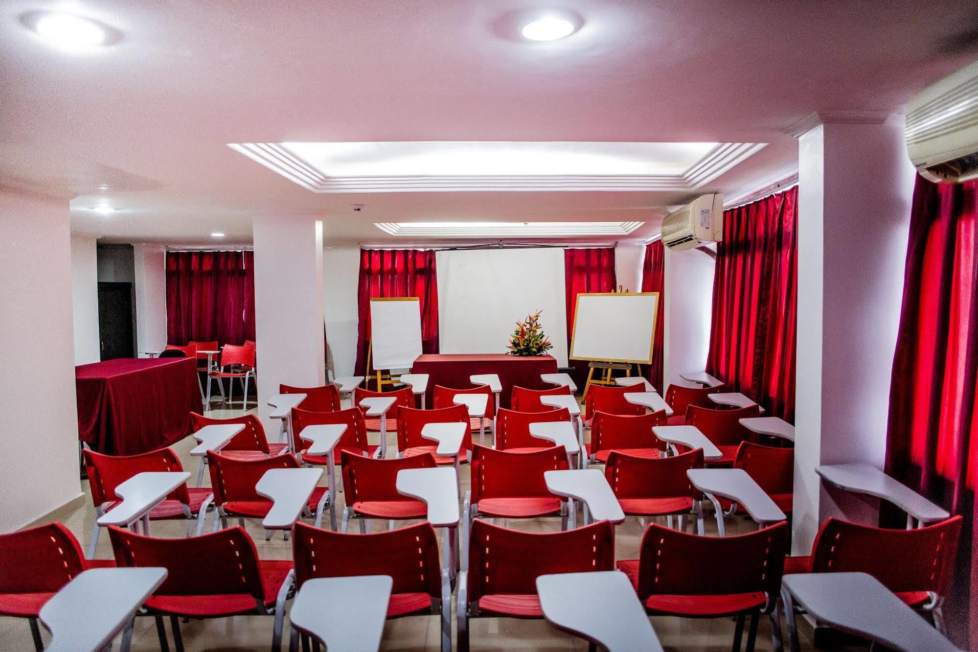 פטרולינה Reis Palace Hotel מראה חיצוני תמונה